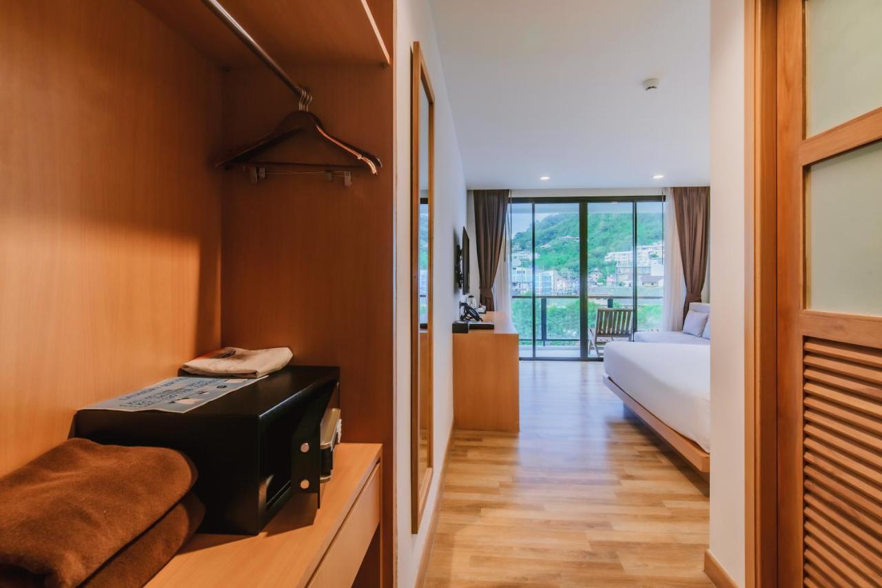 The Lunar Patong Exterior photo