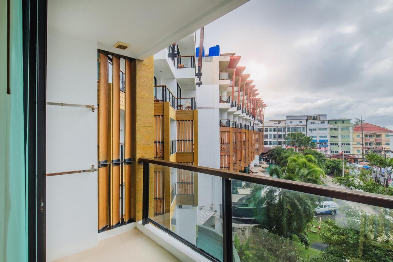 The Lunar Patong Exterior photo