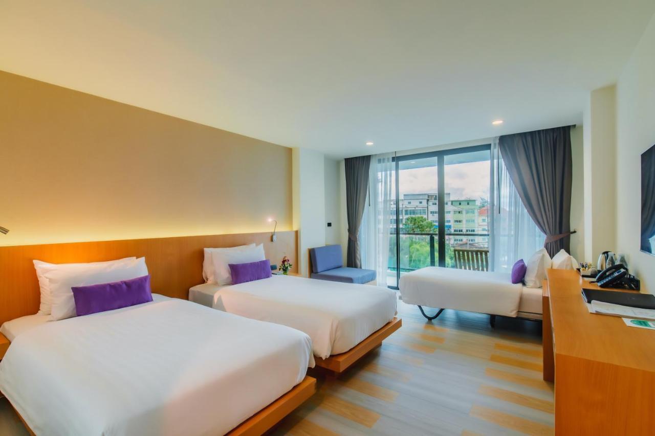 The Lunar Patong Exterior photo