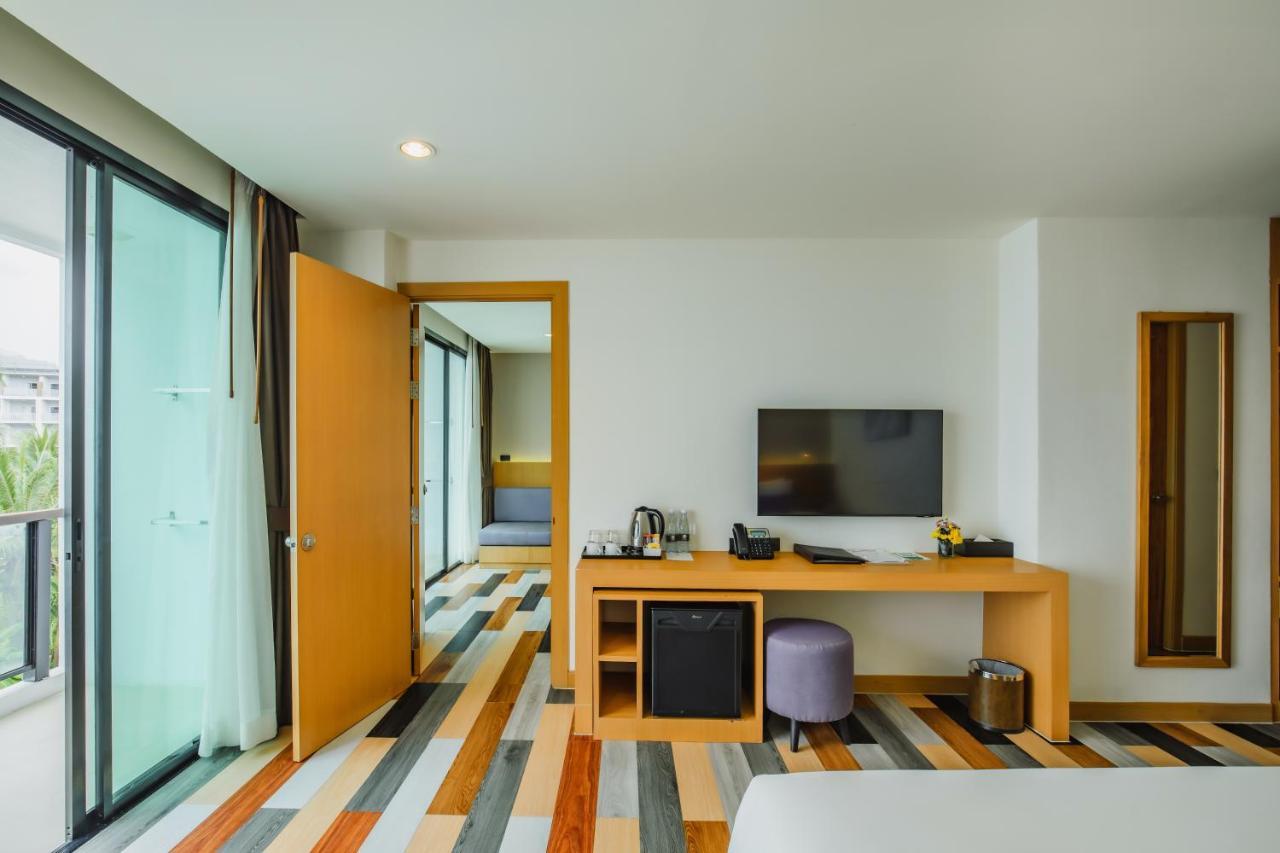 The Lunar Patong Exterior photo