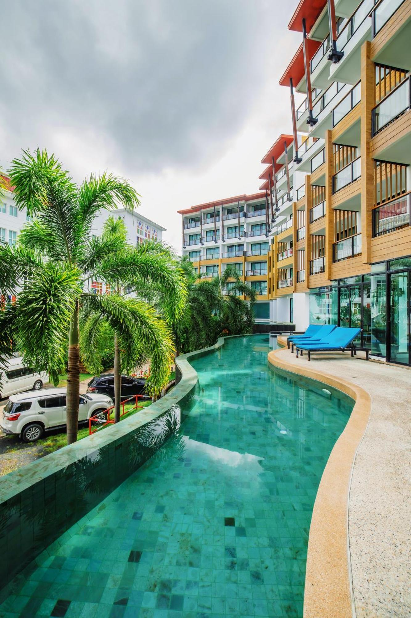 The Lunar Patong Exterior photo