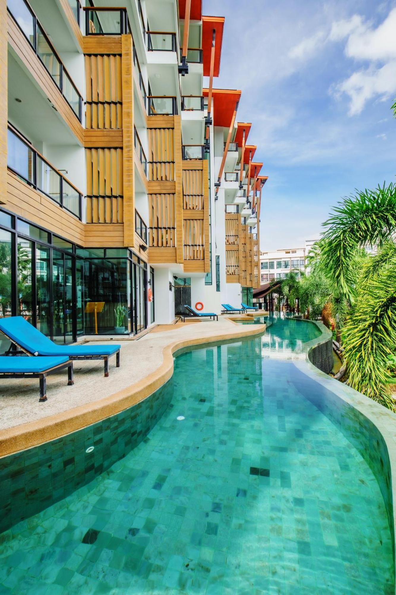 The Lunar Patong Exterior photo